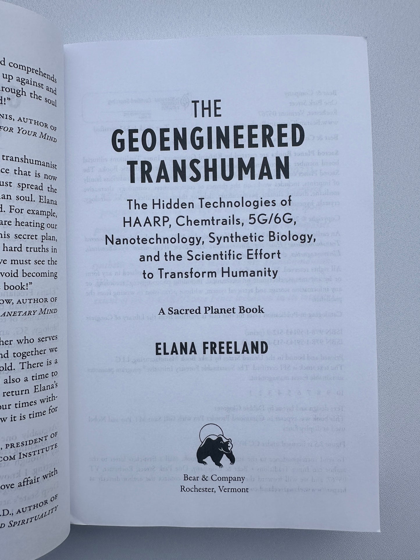 'Geoengineered Transhuman: The Hidden Technologies of HAARP, Chemtrails, 5G/6G, Nanotechnology, Synthetic Biology, and the Scientific Effort to Transform Humanity by Elana Freeland PB