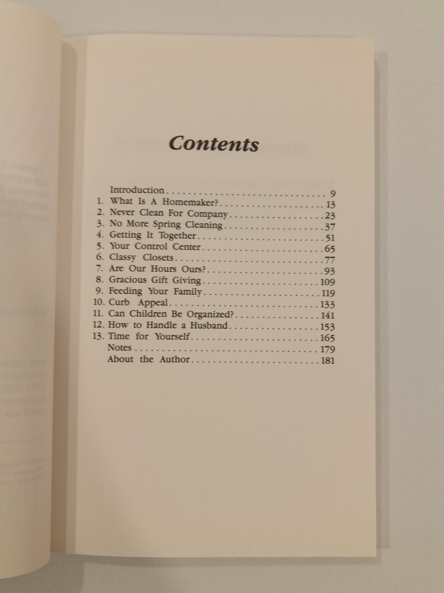 Homebodies: A Homemaker's Guide to Organization and Contentment by Linda Zumbehl