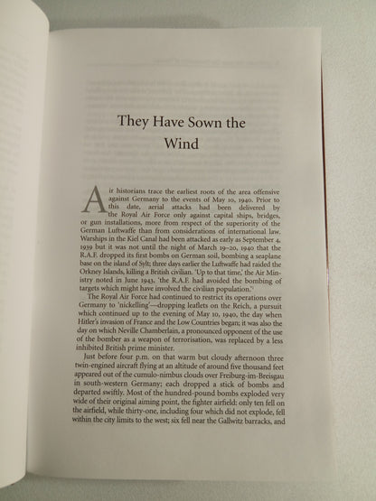 Apocalypse 1945: The Destruction of Dresden by David Irving HB