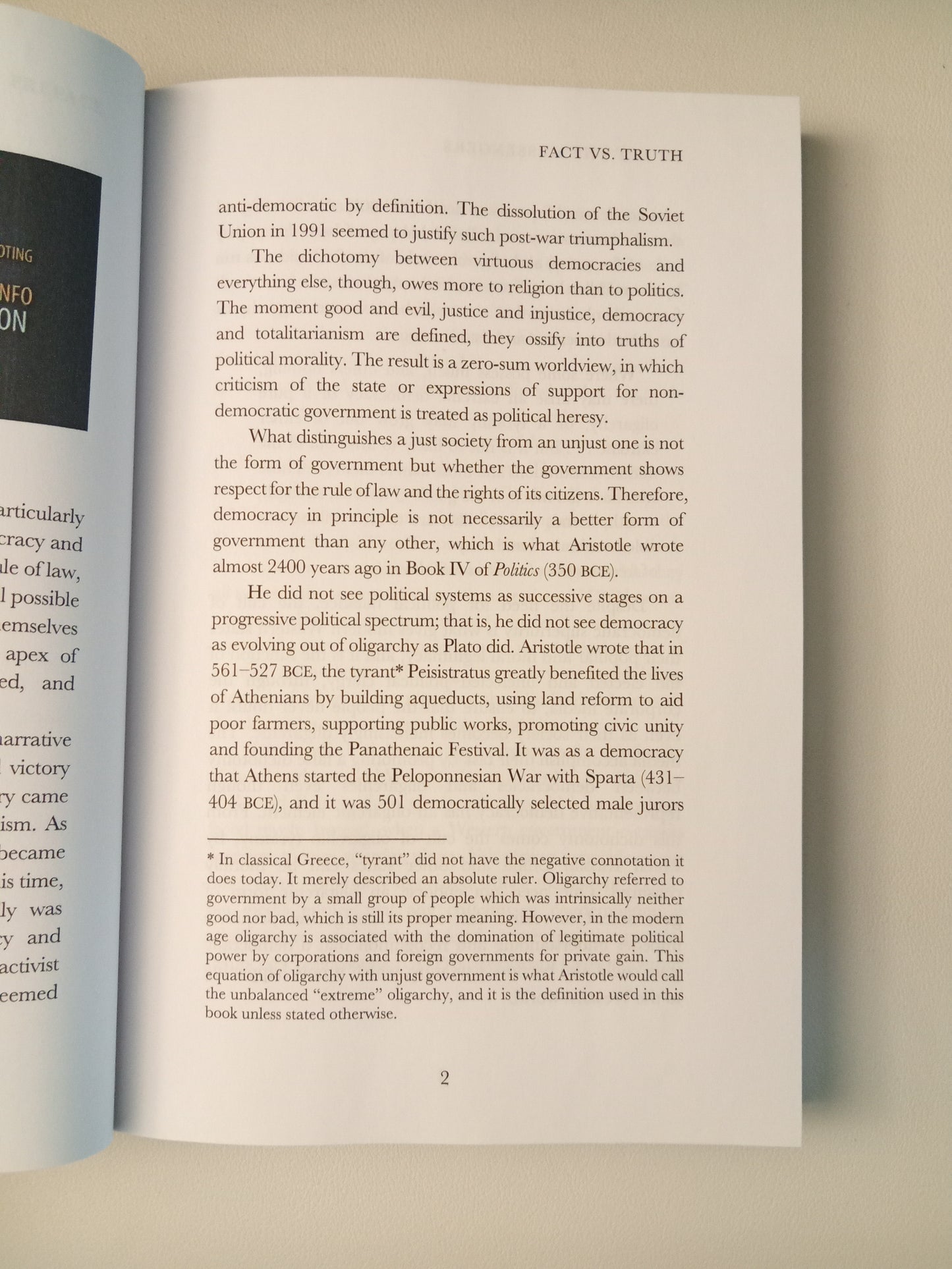 Shoot the Messengers: Media Narratives by Greg Felton PB