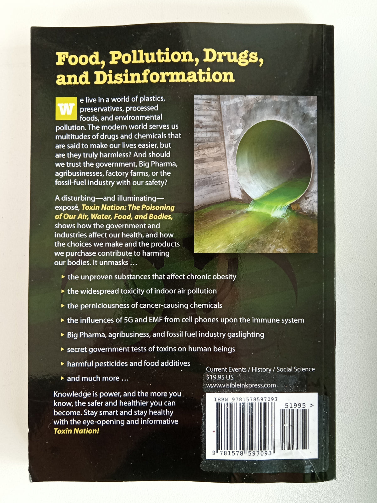 Toxin Nation: Poisoning of Our Air, Water, Food, and Bodies by Marie Jones PB