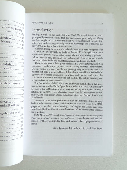 GMO Myths and Truths: Genetically Modified Crops and Foods by Claire Robinson PB